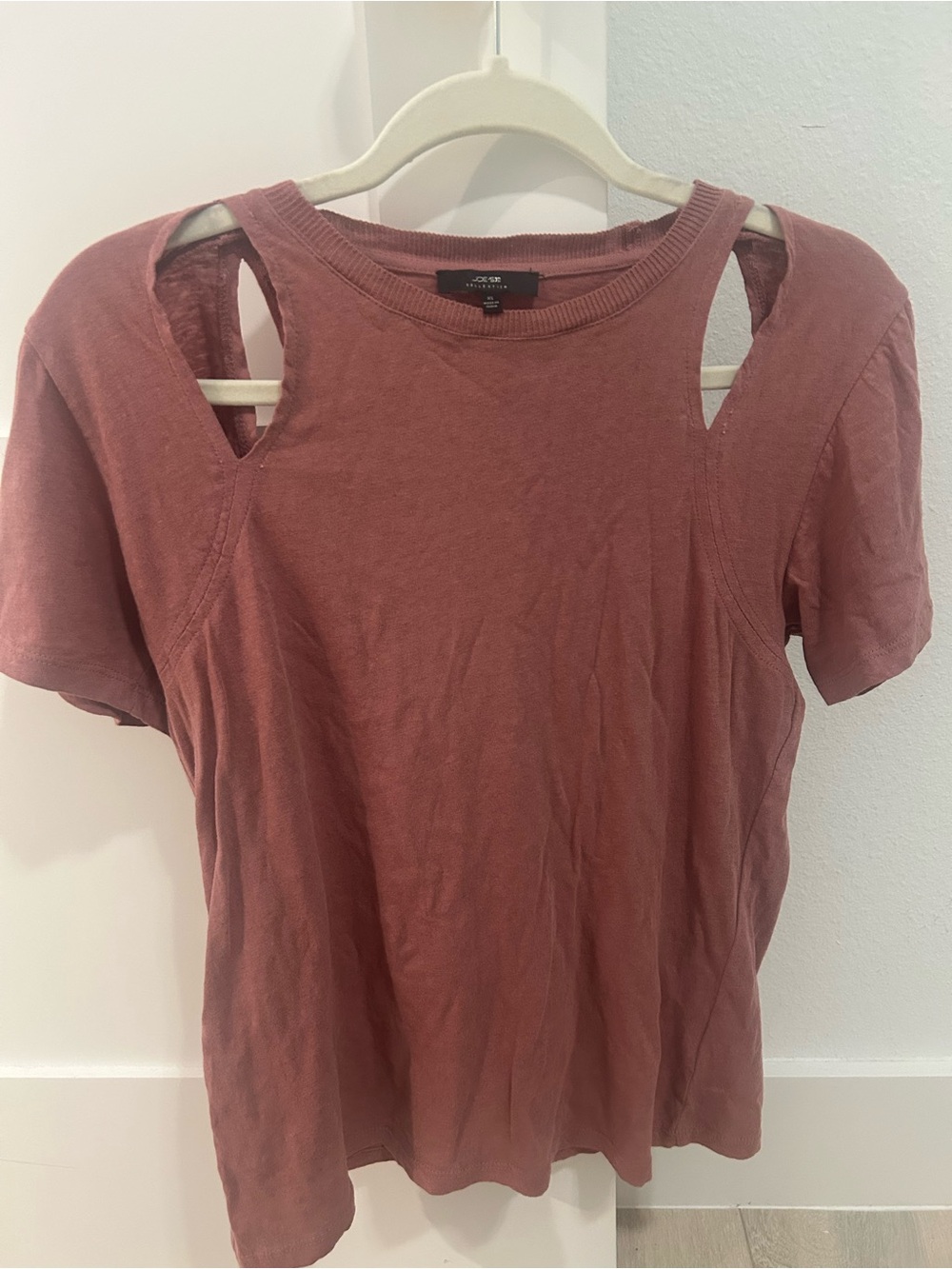 Joe's Jeans Women's Cutout Shoulder Tee - Dusty Rose